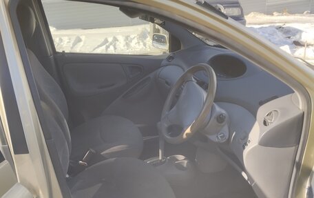 Toyota Platz, 2001 год, 179 000 рублей, 4 фотография