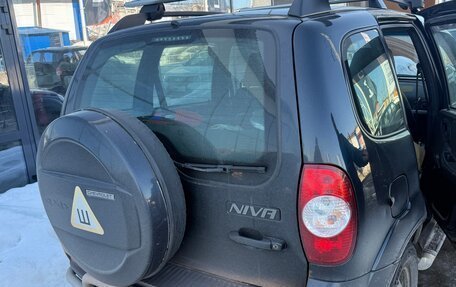 Chevrolet Niva I рестайлинг, 2015 год, 650 000 рублей, 3 фотография