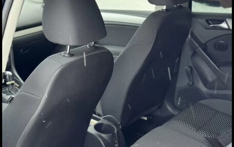 Volkswagen Golf VI, 2011 год, 950 000 рублей, 2 фотография