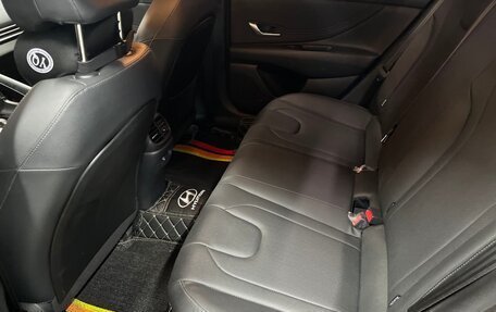 Hyundai Elantra, 2023 год, 1 967 000 рублей, 13 фотография