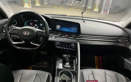 Hyundai Elantra, 2023 год, 1 967 000 рублей, 15 фотография