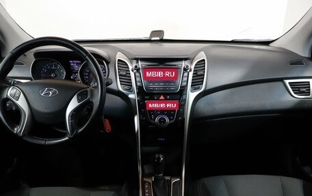 Hyundai i30 II рестайлинг, 2013 год, 899 000 рублей, 7 фотография