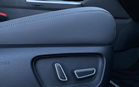 Toyota RAV4, 2026 год, 5 300 000 рублей, 16 фотография