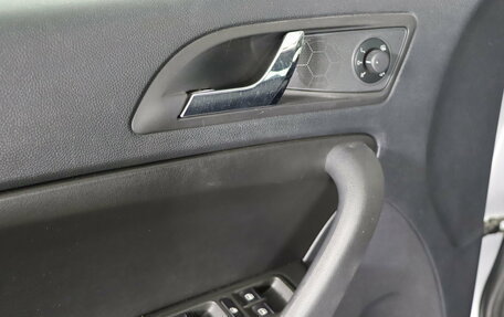 Skoda Yeti I рестайлинг, 2018 год, 1 649 990 рублей, 14 фотография