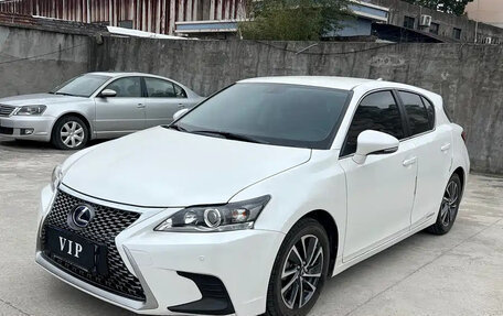 Lexus CT I рестайлинг, 2022 год, 1 946 777 рублей, 2 фотография