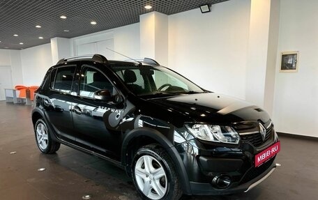 Renault Sandero II рестайлинг, 2016 год, 927 000 рублей, 1 фотография