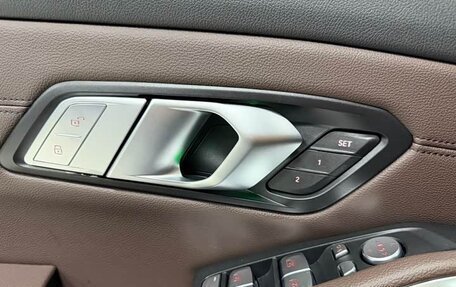 BMW 3 серия, 2022 год, 2 984 600 рублей, 16 фотография