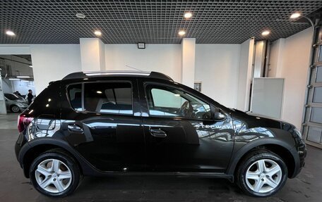 Renault Sandero II рестайлинг, 2016 год, 927 000 рублей, 2 фотография