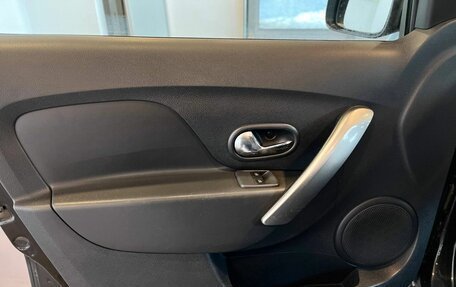 Renault Sandero II рестайлинг, 2016 год, 927 000 рублей, 17 фотография