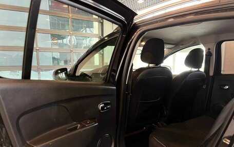 Renault Sandero II рестайлинг, 2016 год, 927 000 рублей, 19 фотография