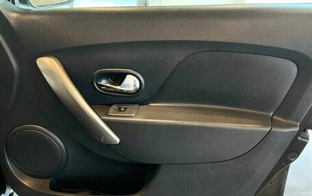 Renault Sandero II рестайлинг, 2016 год, 927 000 рублей, 23 фотография