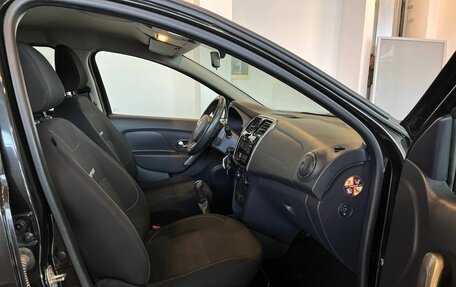 Renault Sandero II рестайлинг, 2016 год, 927 000 рублей, 24 фотография