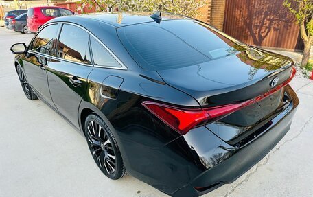 Toyota Avalon, 2021 год, 3 200 000 рублей, 5 фотография