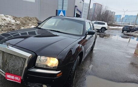 Chrysler 300C II, 2008 год, 500 000 рублей, 3 фотография