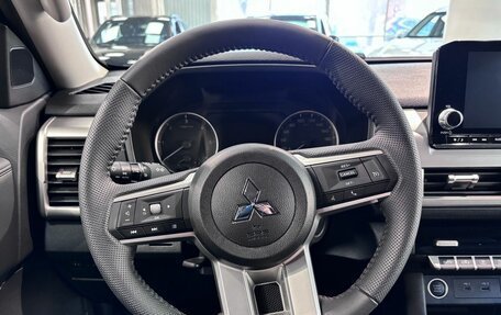 Mitsubishi L200, 2026 год, 5 649 000 рублей, 9 фотография