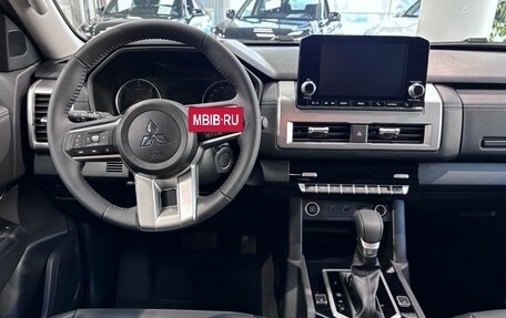 Mitsubishi L200, 2026 год, 5 649 000 рублей, 16 фотография