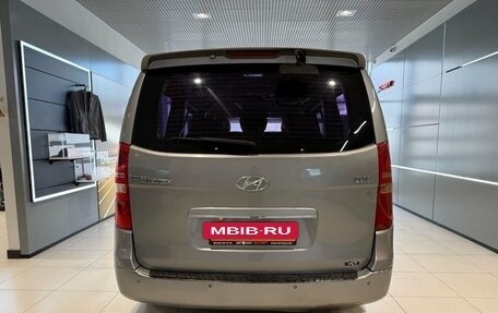 Hyundai Grand Starex Grand Starex I рестайлинг 2, 2011 год, 1 570 000 рублей, 5 фотография