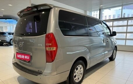 Hyundai Grand Starex Grand Starex I рестайлинг 2, 2011 год, 1 570 000 рублей, 6 фотография