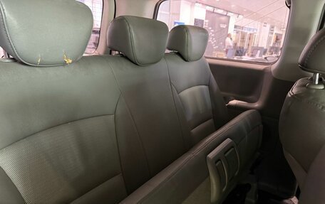 Hyundai Grand Starex Grand Starex I рестайлинг 2, 2011 год, 1 570 000 рублей, 15 фотография