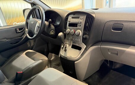 Hyundai Grand Starex Grand Starex I рестайлинг 2, 2011 год, 1 570 000 рублей, 18 фотография