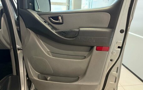 Hyundai Grand Starex Grand Starex I рестайлинг 2, 2011 год, 1 570 000 рублей, 16 фотография