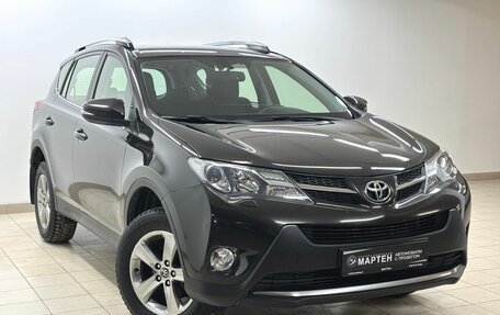 Toyota RAV4, 2015 год, 1 899 000 рублей, 3 фотография