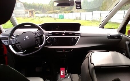 Citroen C4 Picasso II рестайлинг, 2014 год, 750 000 рублей, 2 фотография