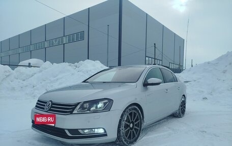 Volkswagen Passat B7, 2013 год, 850 000 рублей, 1 фотография