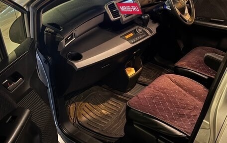 Honda Freed I, 2012 год, 1 050 000 рублей, 8 фотография