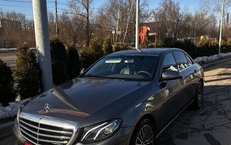 Mercedes-Benz E-Класс, 2018 год, 2 800 000 рублей, 1 фотография