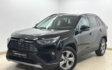 Toyota RAV4, 2021 год, 3 699 000 рублей, 1 фотография