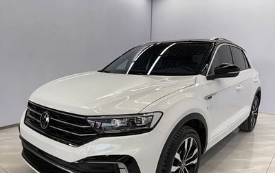 Volkswagen T-Roc I, 2022 год, 2 000 000 рублей, 1 фотография