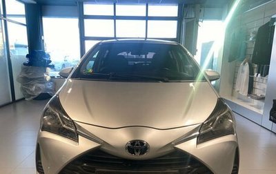 Toyota Yaris III рестайлинг, 2018 год, 950 000 рублей, 1 фотография