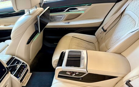 BMW 7 серия, 2019 год, 9 000 000 рублей, 12 фотография