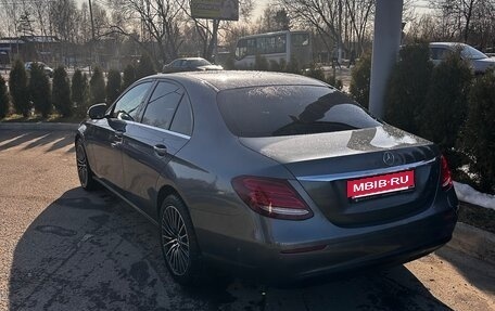 Mercedes-Benz E-Класс, 2018 год, 2 800 000 рублей, 5 фотография