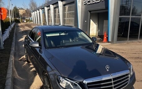 Mercedes-Benz E-Класс, 2018 год, 2 800 000 рублей, 6 фотография