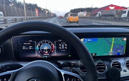 Mercedes-Benz E-Класс, 2018 год, 2 800 000 рублей, 10 фотография