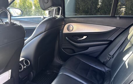 Mercedes-Benz E-Класс, 2018 год, 2 800 000 рублей, 9 фотография