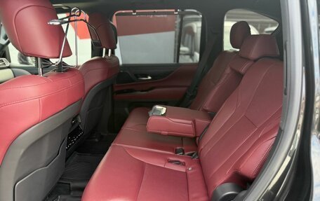 Lexus LX, 2022 год, 15 450 000 рублей, 25 фотография