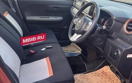 Toyota Passo III, 2022 год, 950 000 рублей, 6 фотография