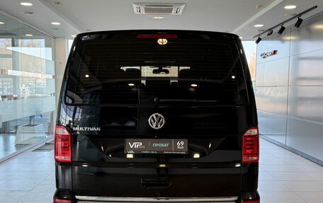 Volkswagen Multivan T6 рестайлинг, 2018 год, 3 917 000 рублей, 4 фотография