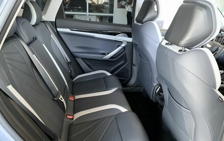 Geely Atlas, 2025 год, 3 760 990 рублей, 18 фотография