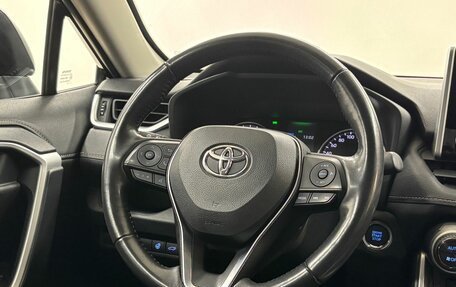 Toyota RAV4, 2021 год, 3 699 000 рублей, 18 фотография