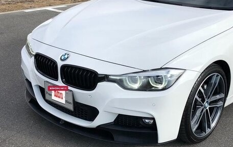 BMW 3 серия, 2018 год, 1 340 000 рублей, 3 фотография