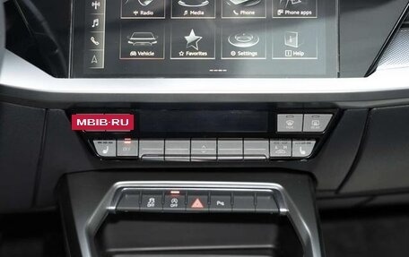 Audi A3, 2022 год, 2 300 000 рублей, 14 фотография