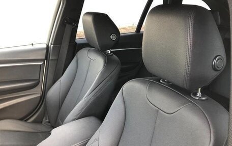 BMW 3 серия, 2018 год, 1 340 000 рублей, 16 фотография