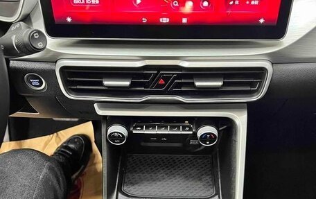 Geely Coolray I, 2021 год, 1 421 000 рублей, 10 фотография