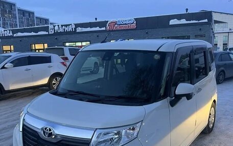 Toyota Roomy I, 2018 год, 800 000 рублей, 2 фотография