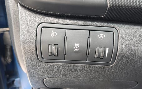 Hyundai Solaris II рестайлинг, 2011 год, 720 000 рублей, 7 фотография