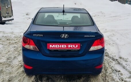 Hyundai Solaris II рестайлинг, 2011 год, 720 000 рублей, 4 фотография